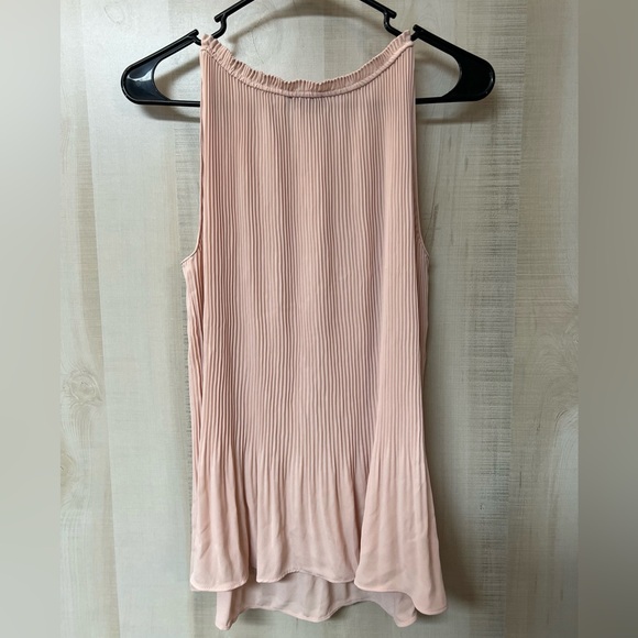 Ann Taylor Ribbed Accordion Tank Top - Picture 2 of 3